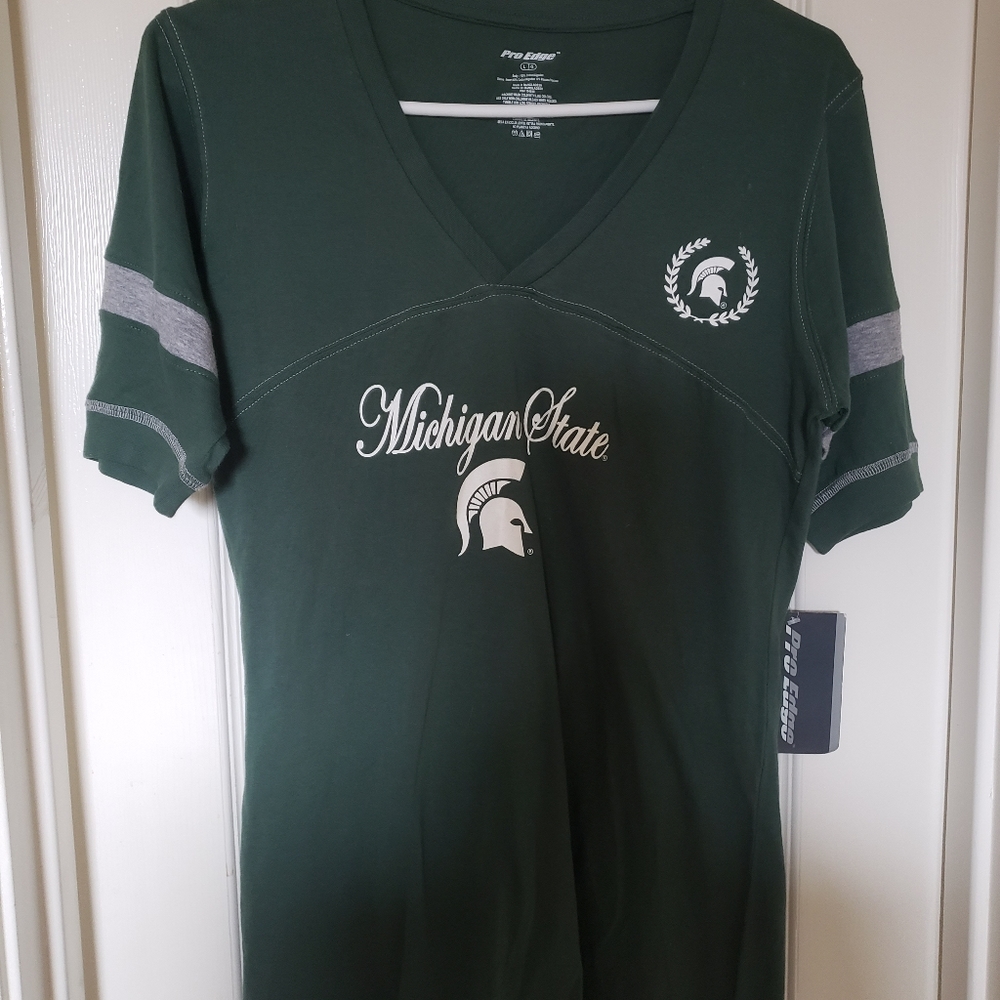 Women's short sleeve t shirt